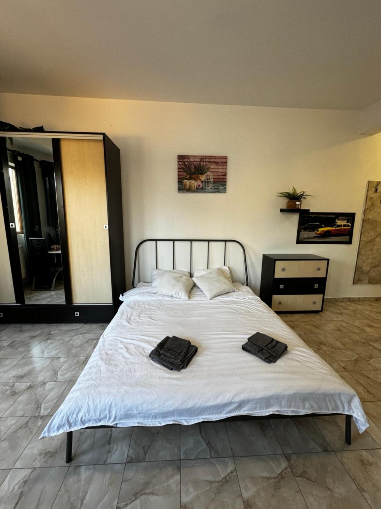 Old Town Studios By Chr Luxury Property 부쿠레슈티 외부 사진