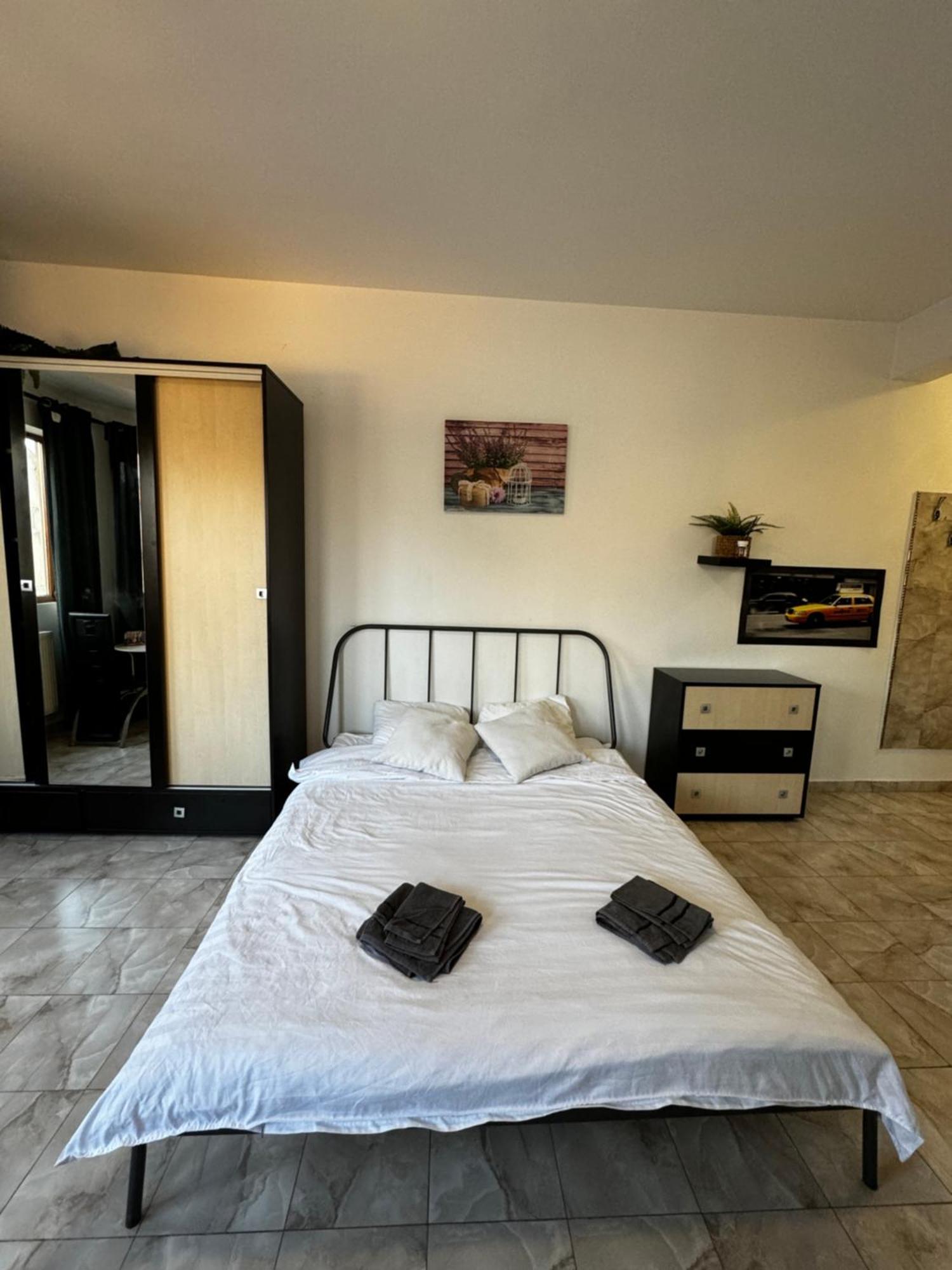 Old Town Studios By Chr Luxury Property 부쿠레슈티 외부 사진